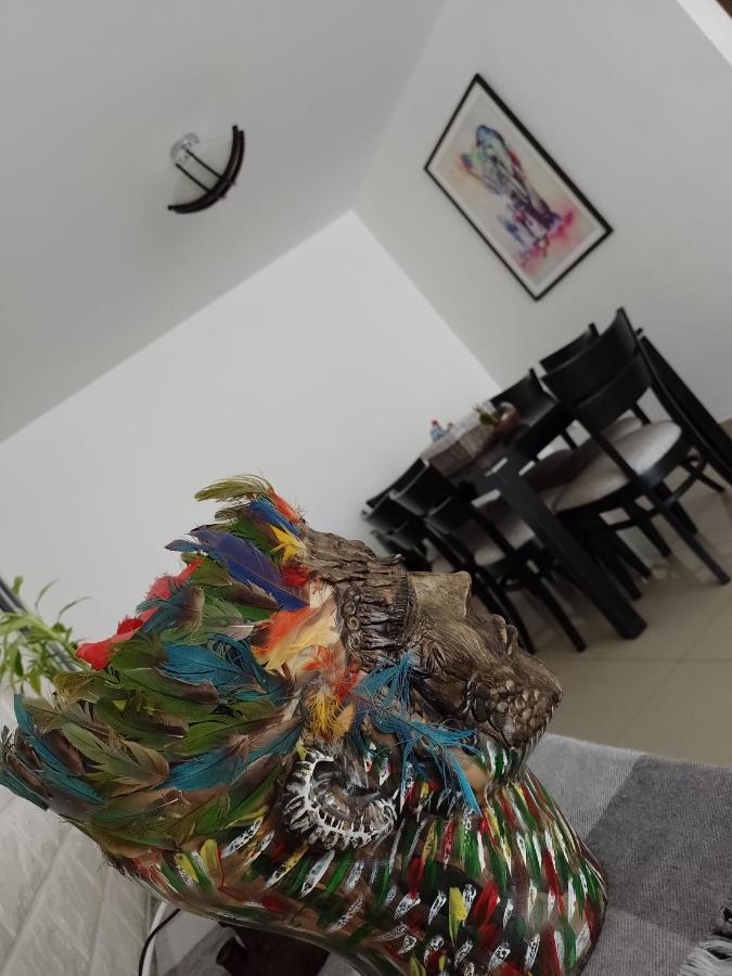En El Centro Con Cochera Trujillo Zewnętrze zdjęcie