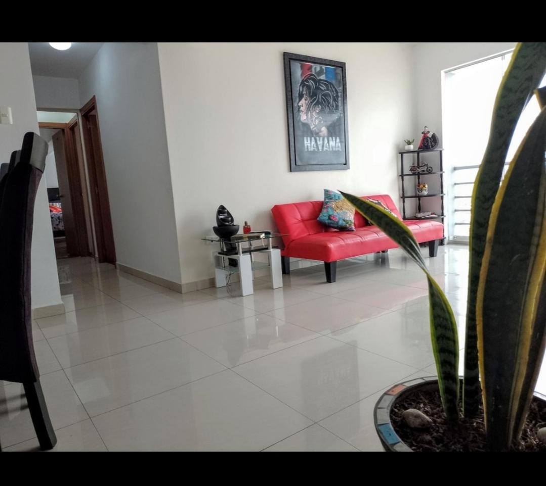 En El Centro Con Cochera Trujillo Zewnętrze zdjęcie