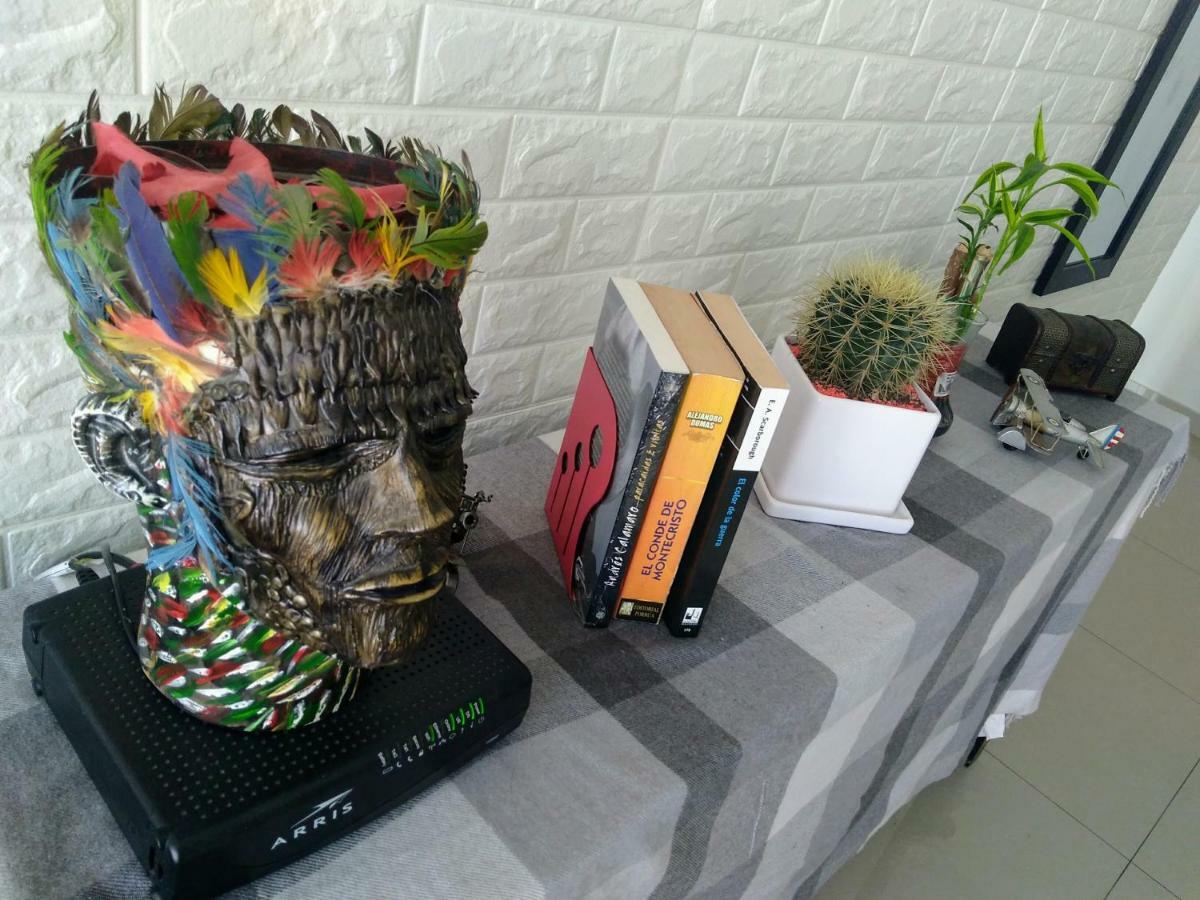 En El Centro Con Cochera Trujillo Zewnętrze zdjęcie