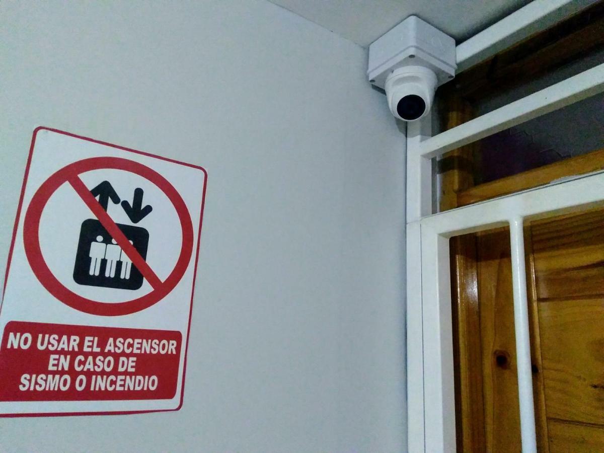 En El Centro Con Cochera Trujillo Zewnętrze zdjęcie